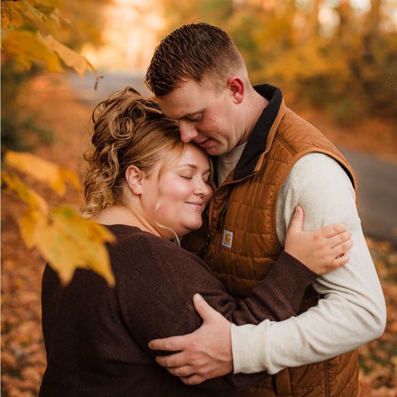 hello! i’m abigail🤎 - Picture 2 of 5